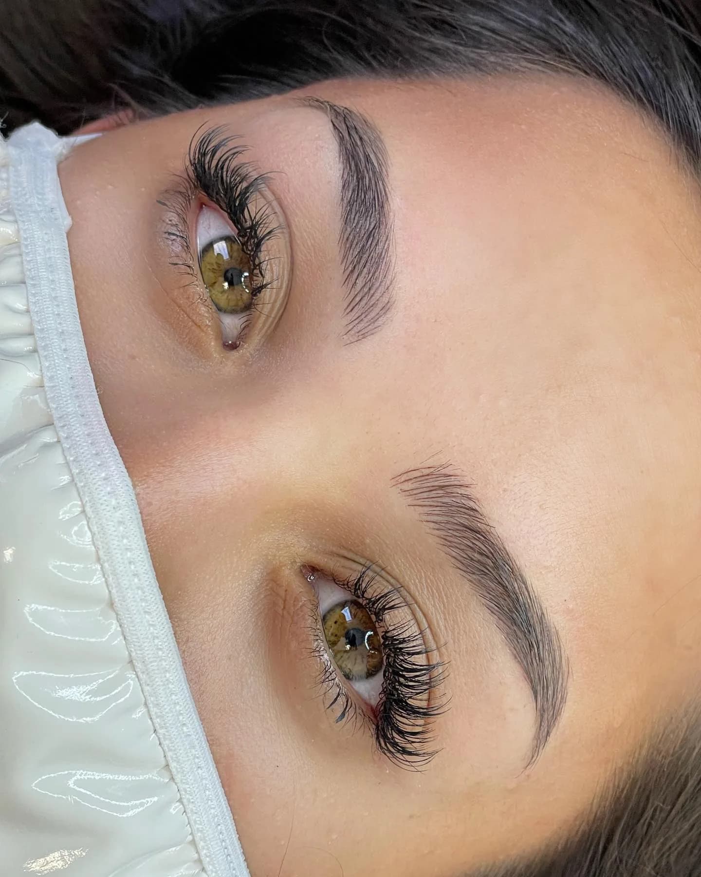 Resultado de micropigmentación de cejas pelo a pelo en Madrid